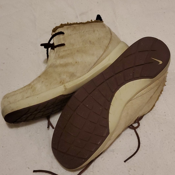 Air Macropus Lite Qs sneaker boots. - Picture 4 of 4